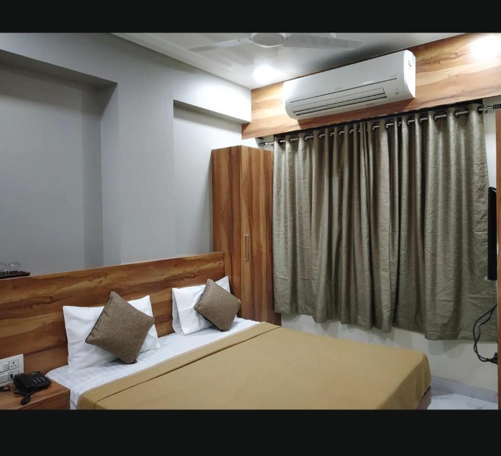 Hotel Guru Kripa - 500Mtr From Shreenathji Temple Nāthdwāra Eksteriør billede